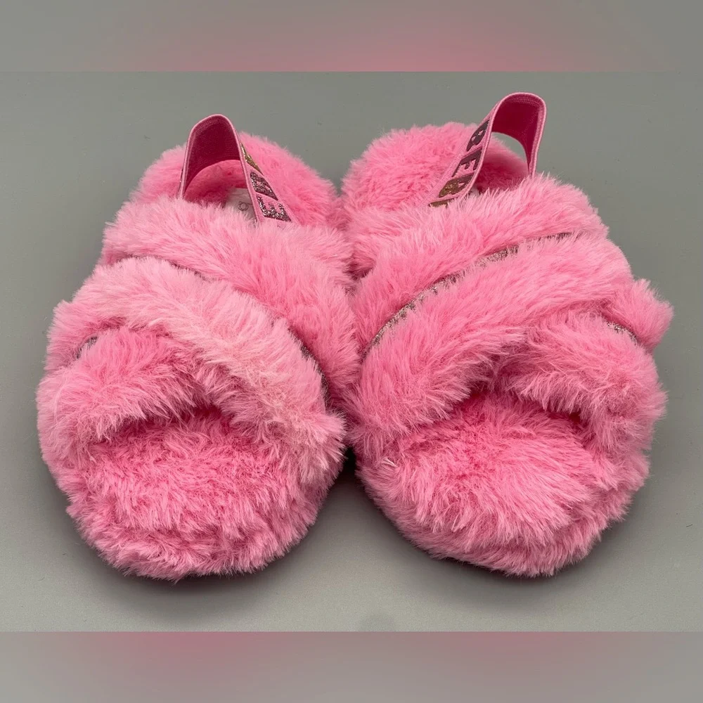Bebe Girls Pink Faux Fur Slippers Size 9/10 Runs Small NEW Without Tags